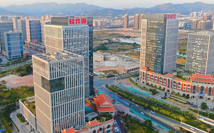 廈門軟件園三期附近哪里有做廣告的廣告制作公司嗎？