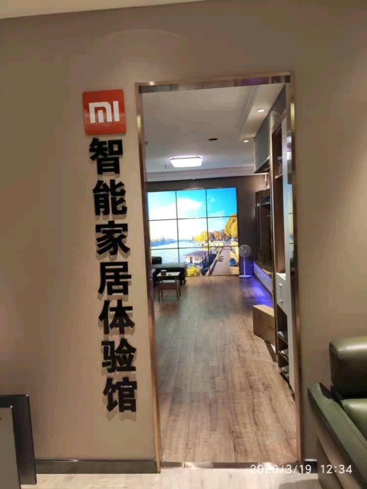 　　廈門集美廣告公司專業制作廣告發光字、樹脂發光字、LED發光字、吸塑發光字、亞克力發光字、不銹鋼發光字、外露發光字、背打燈發光字、網眼發光字、迷你發光字等廣告字制作。