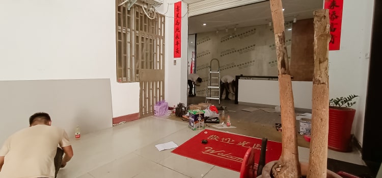 中商創服集團公司logo墻設計制作+法國吉洛企業公司背景墻設計制作
